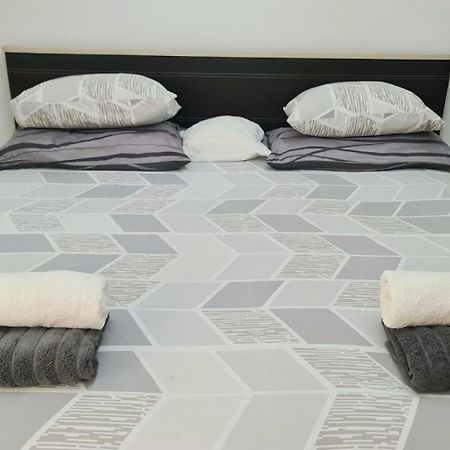 Apartman Stefan 티바트 외부 사진